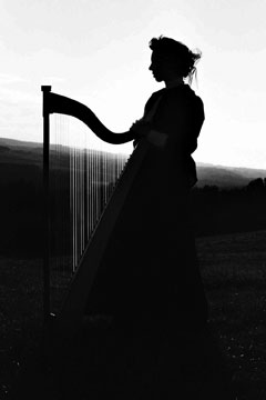 hanna_harfe_scherenschnitt